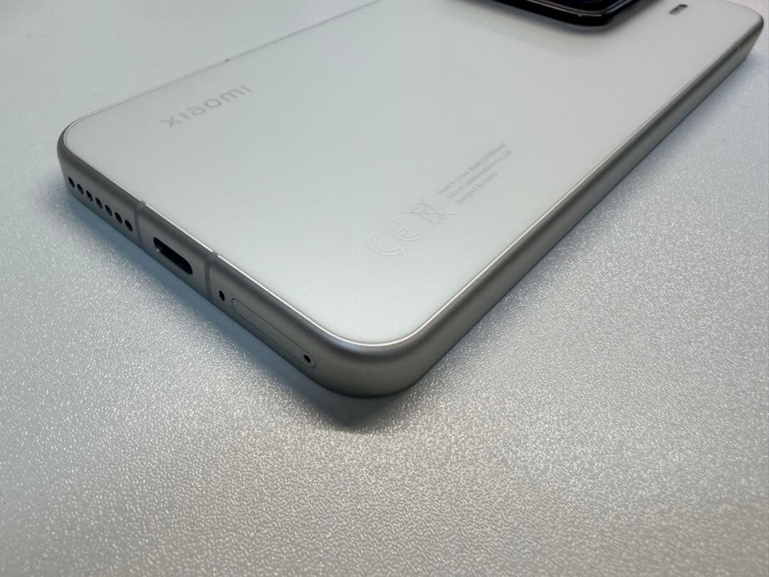 Xiaomi 15 ホワイト 12GB/256GB SIMフリー 日本国内正規品