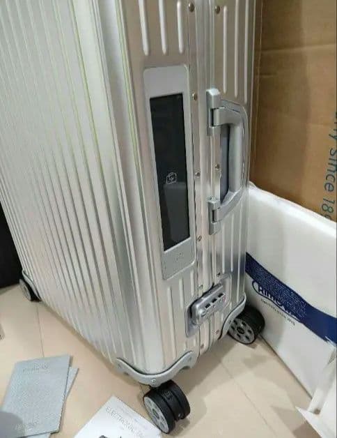 ドミールですm(_ _)m　　　78L リモワ RIMOWA トパーズ