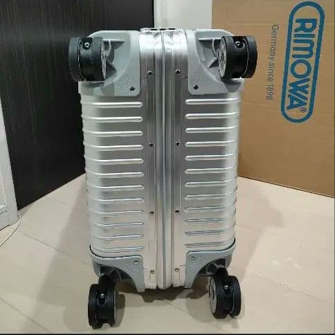 ドミールですm(_ _)m　　　78L リモワ RIMOWA トパーズ