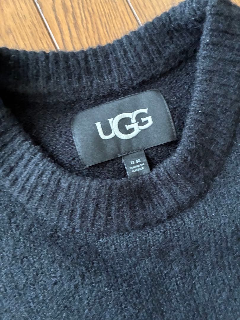 UGG ブラックニットセーター M