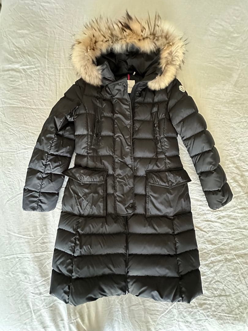 女性用【中古美品】Moncler ダウンジャケット　2