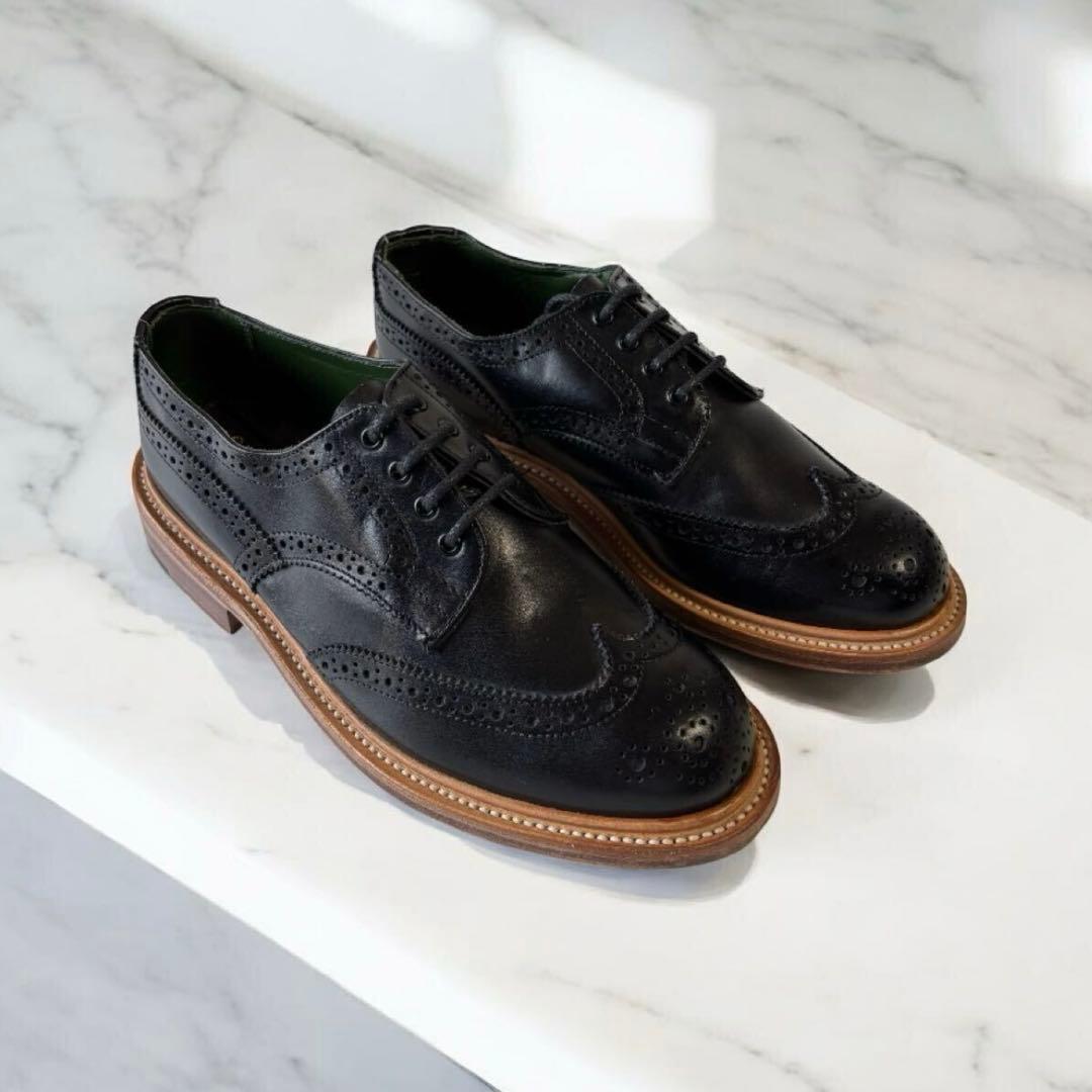 定価7万Tricker's 黒 ウィングチップシューズトリッカーズ24㎝革靴