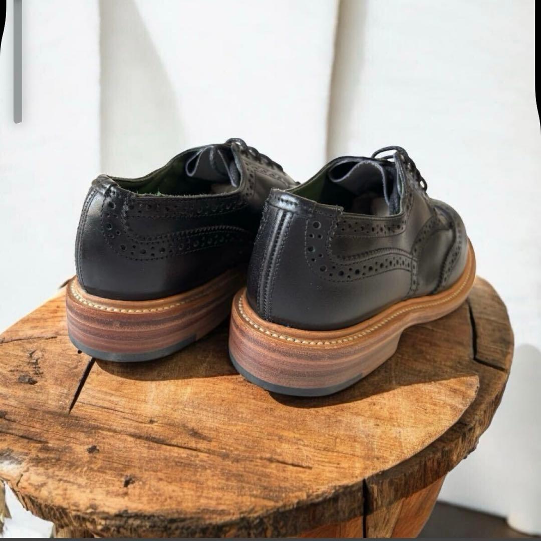 定価7万Tricker's 黒 ウィングチップシューズトリッカーズ24㎝革靴