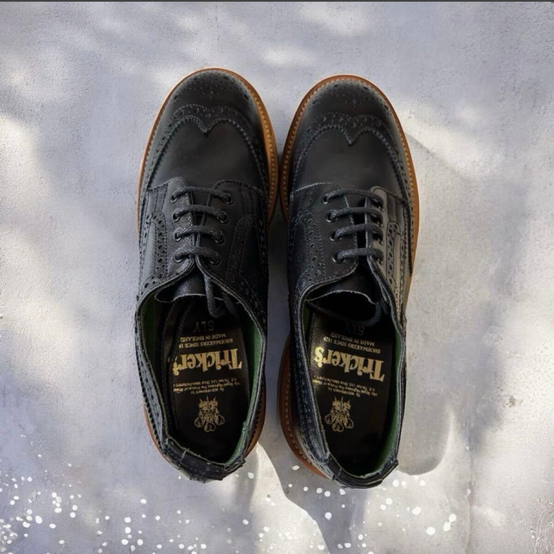 定価7万Tricker's 黒 ウィングチップシューズトリッカーズ24㎝革靴