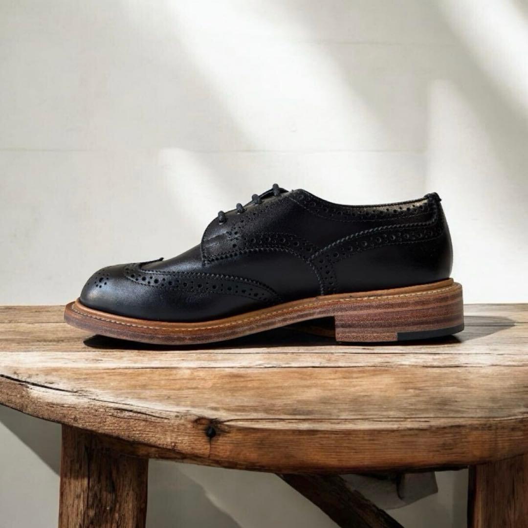 定価7万Tricker's 黒 ウィングチップシューズトリッカーズ24㎝革靴