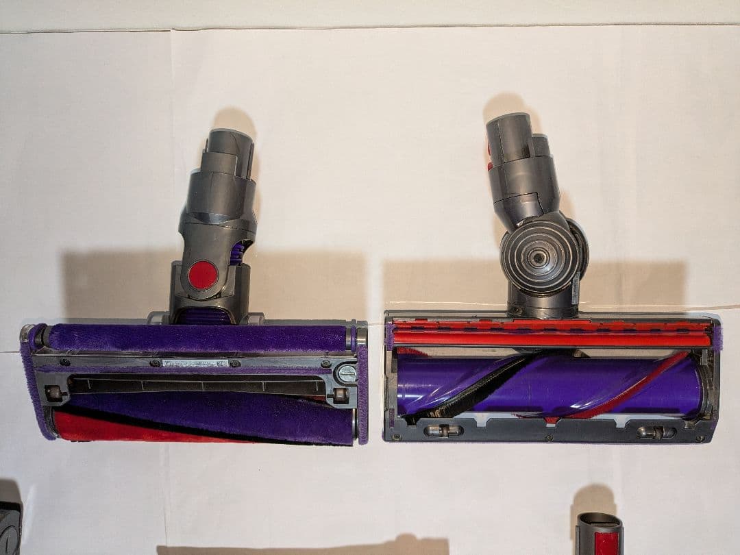 【50分稼働】ダイソン掃除機V10　SV12　ヘッドローラー2台付フルセット　⑤