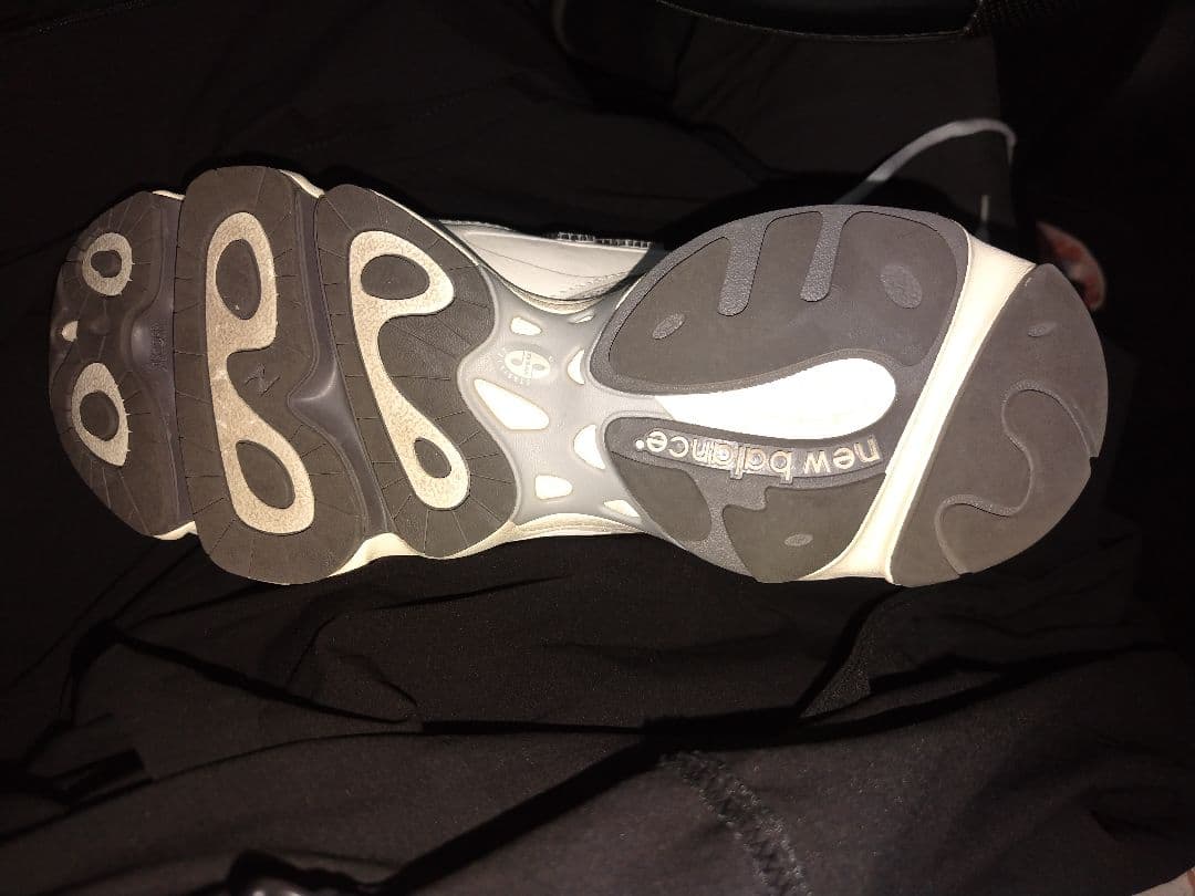 New Balance M1000MENホワイトスニーカー