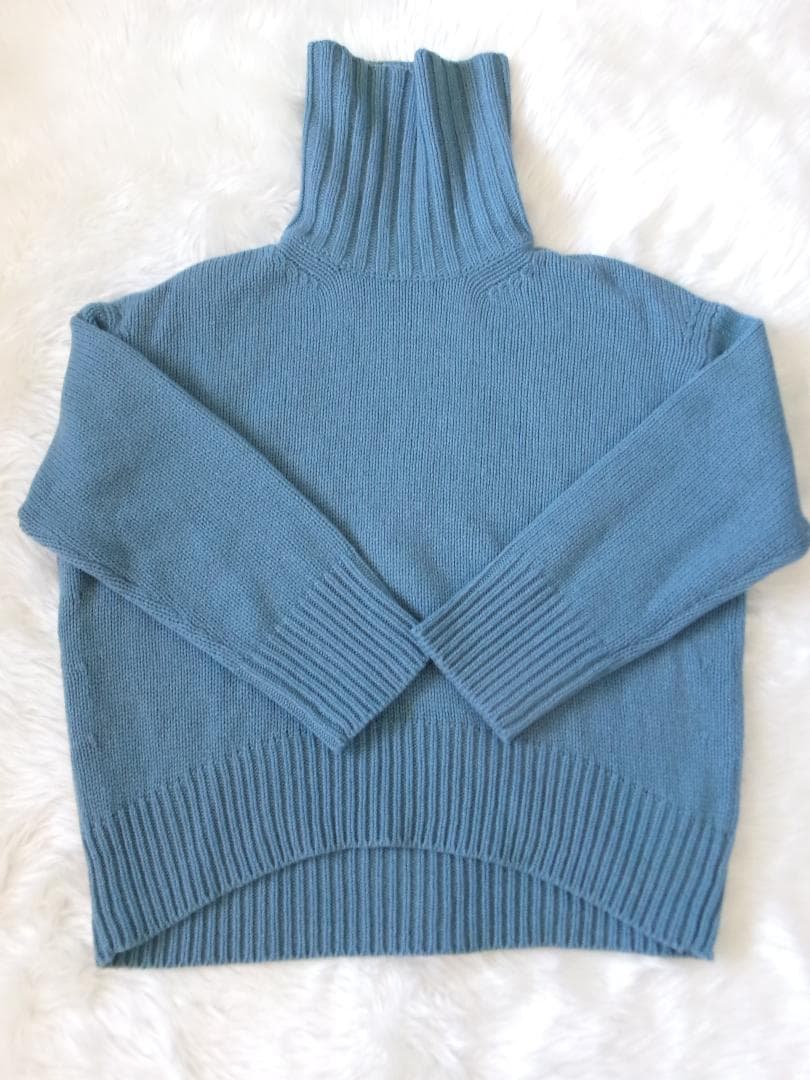 【新品・未使用】GALERIE VIEのファインウールタートルネックPO/Bl