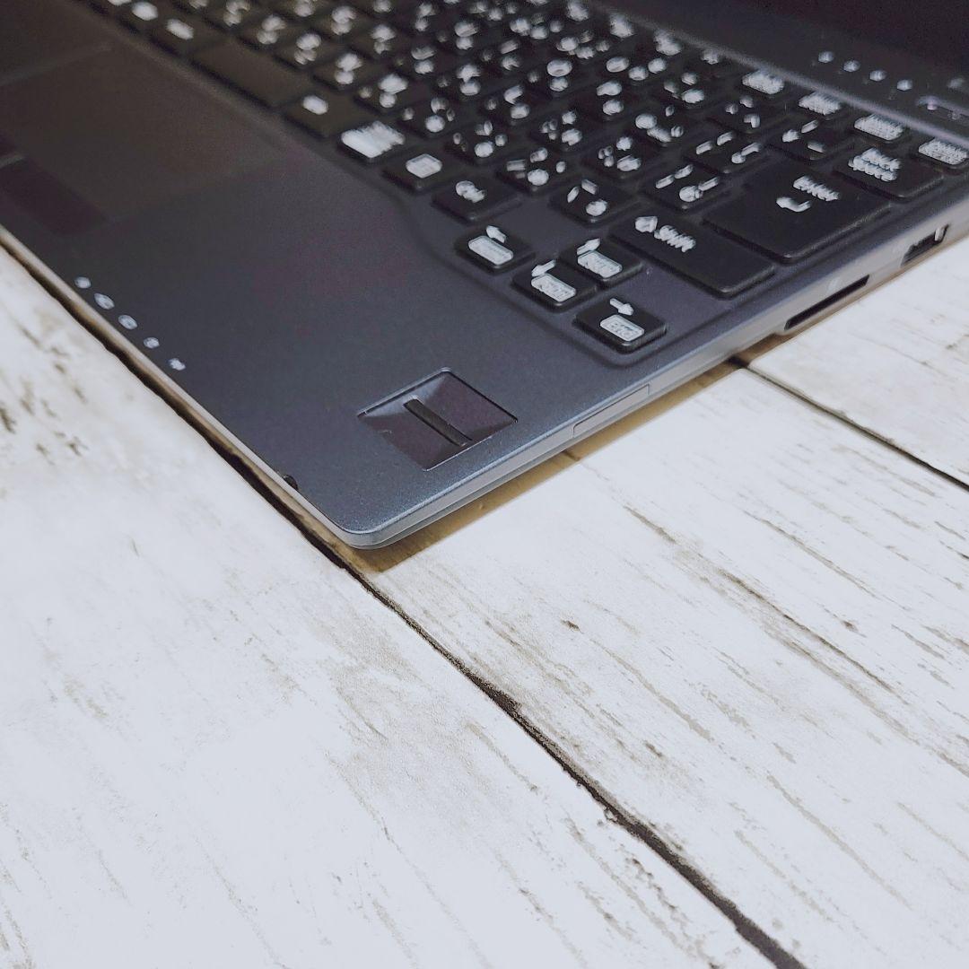 【美品】薄型軽量 13インチ コンパクト ノートパソコン SSD 在宅ワーク