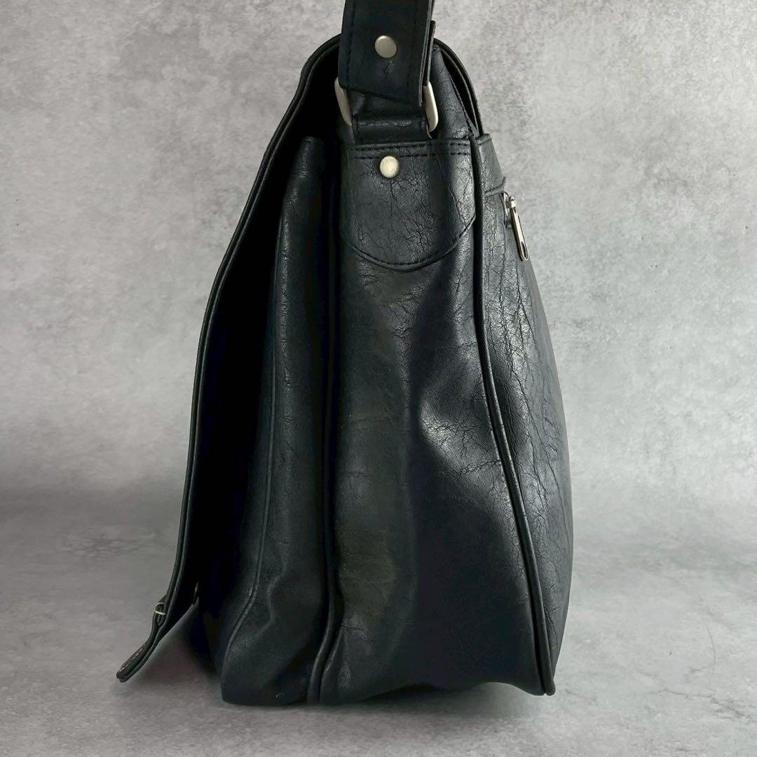 希少✨Harley Davidson ショルダーバッグ レザー ロゴ金具 黒