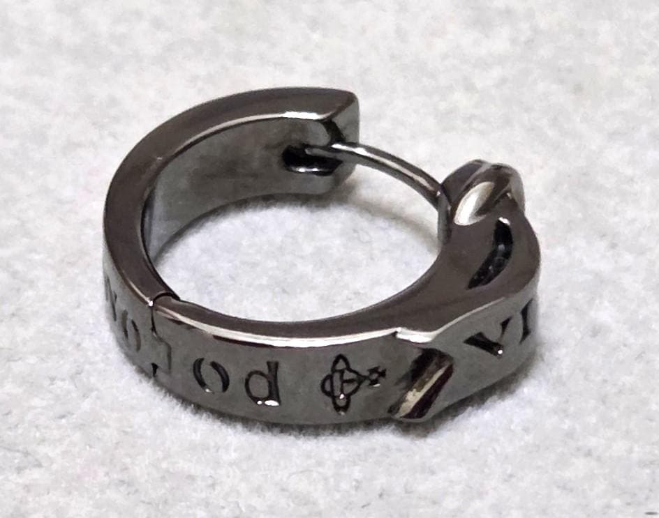 ヴィヴィアンウエストウッド　BOBBY　フープピアス　片耳用　箱付き　41786