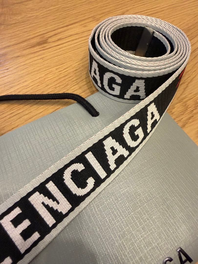 メ*ー様 BALENCIAGA リングロゴベルト 美品 袋付き