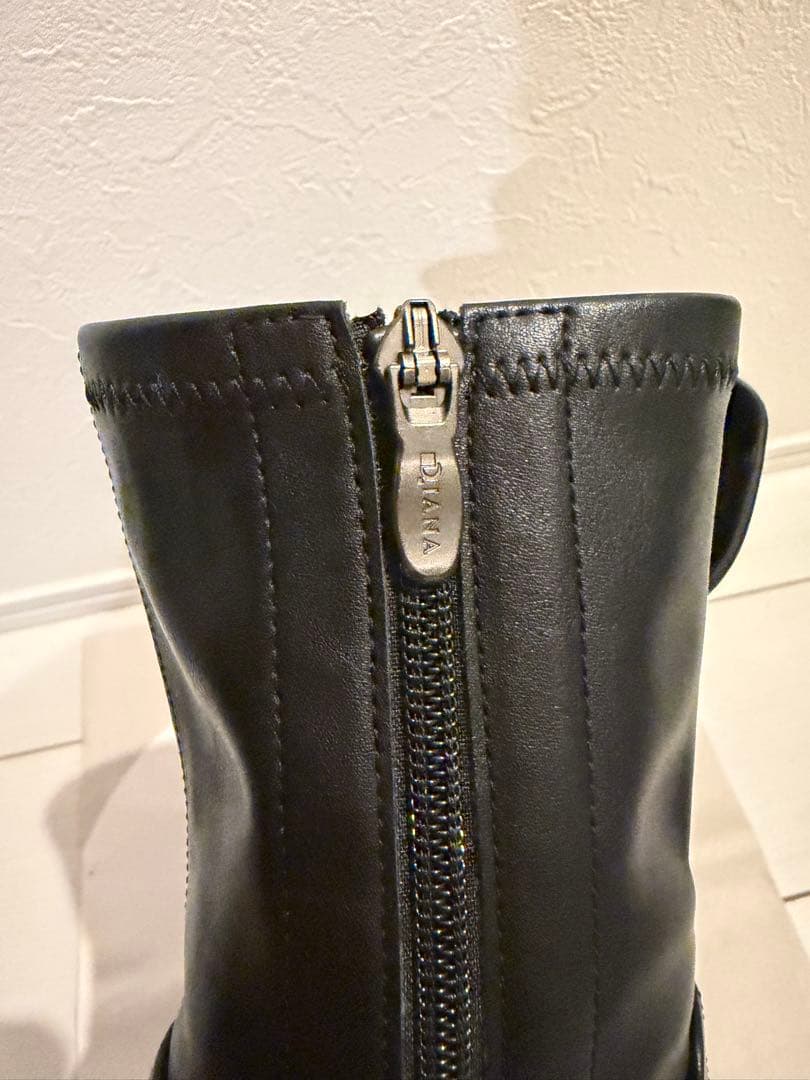 ＊ダイアナ＊黒 レザー 厚底 ジッパーショートブーツ