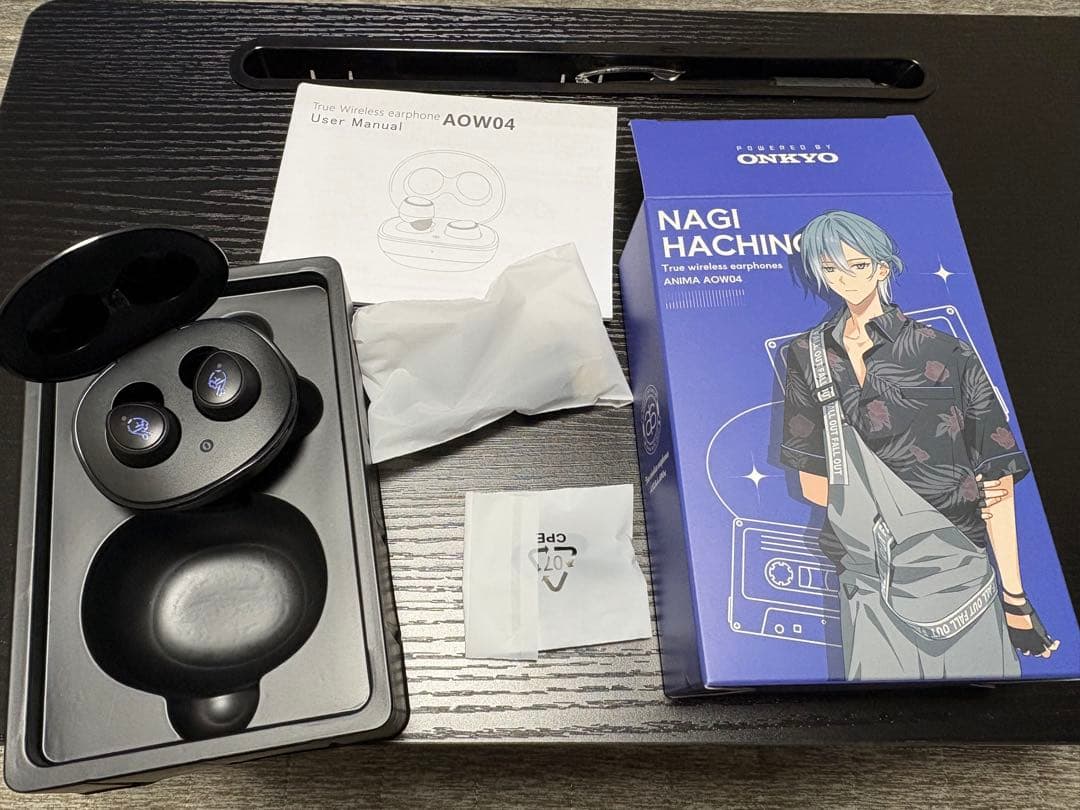 蜂乃屋凪コラボ　ワイヤレスイヤホン