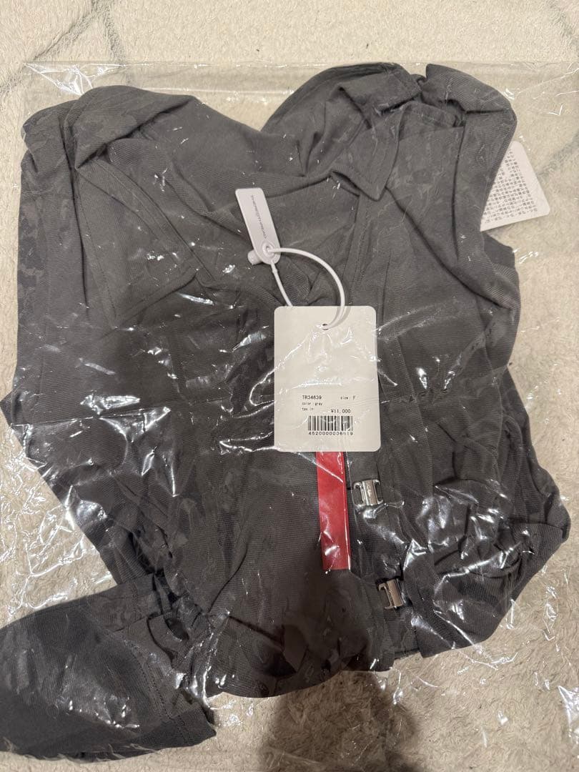 M*様 【新品未使用未開封】MELT THE LADY sheer hook t