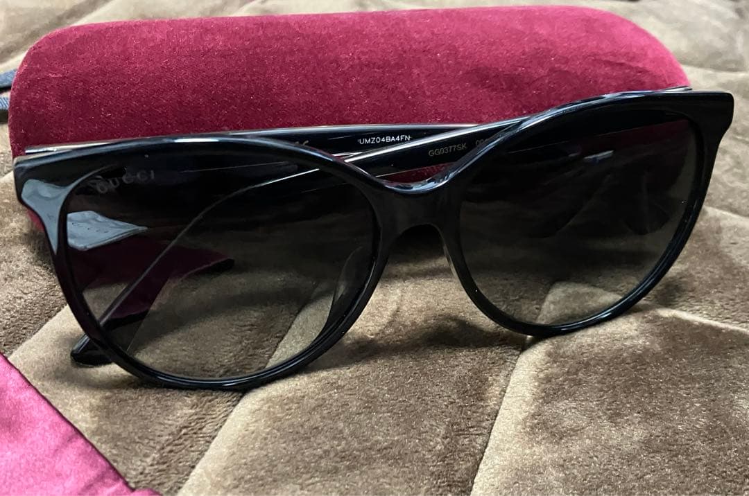 GUCCI サングラス GG0377SK ブラック