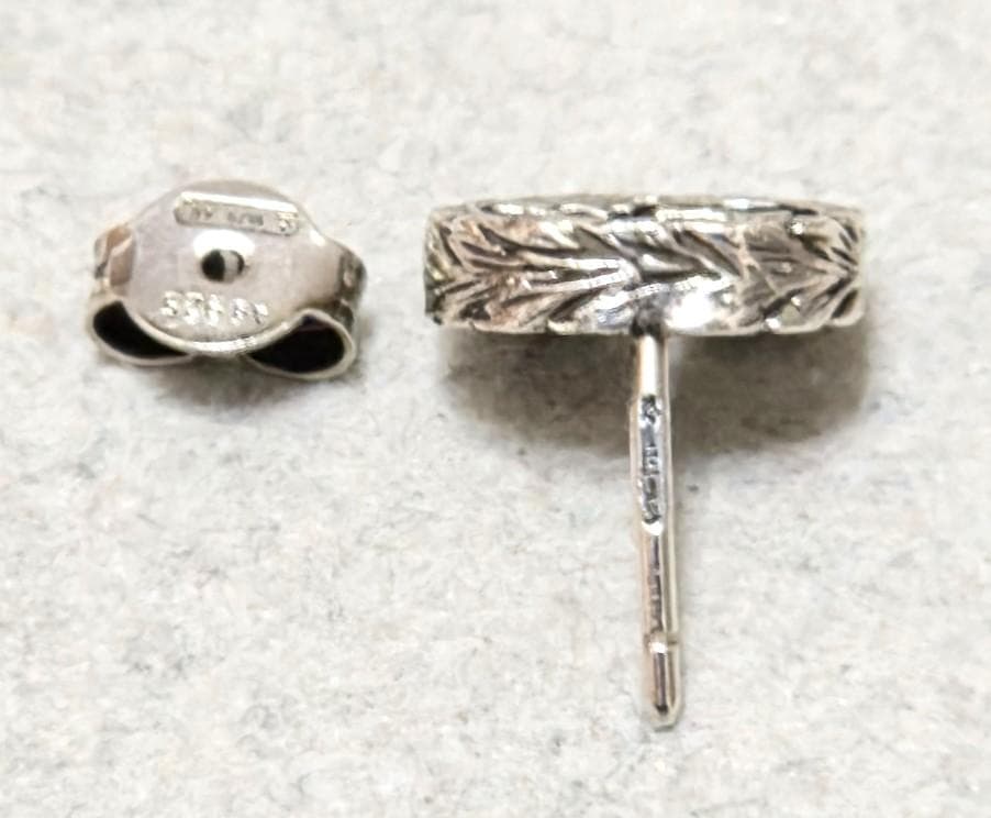 Gucciグッチ　インターロッキングダブルG　S925ピアス　片耳用　43010