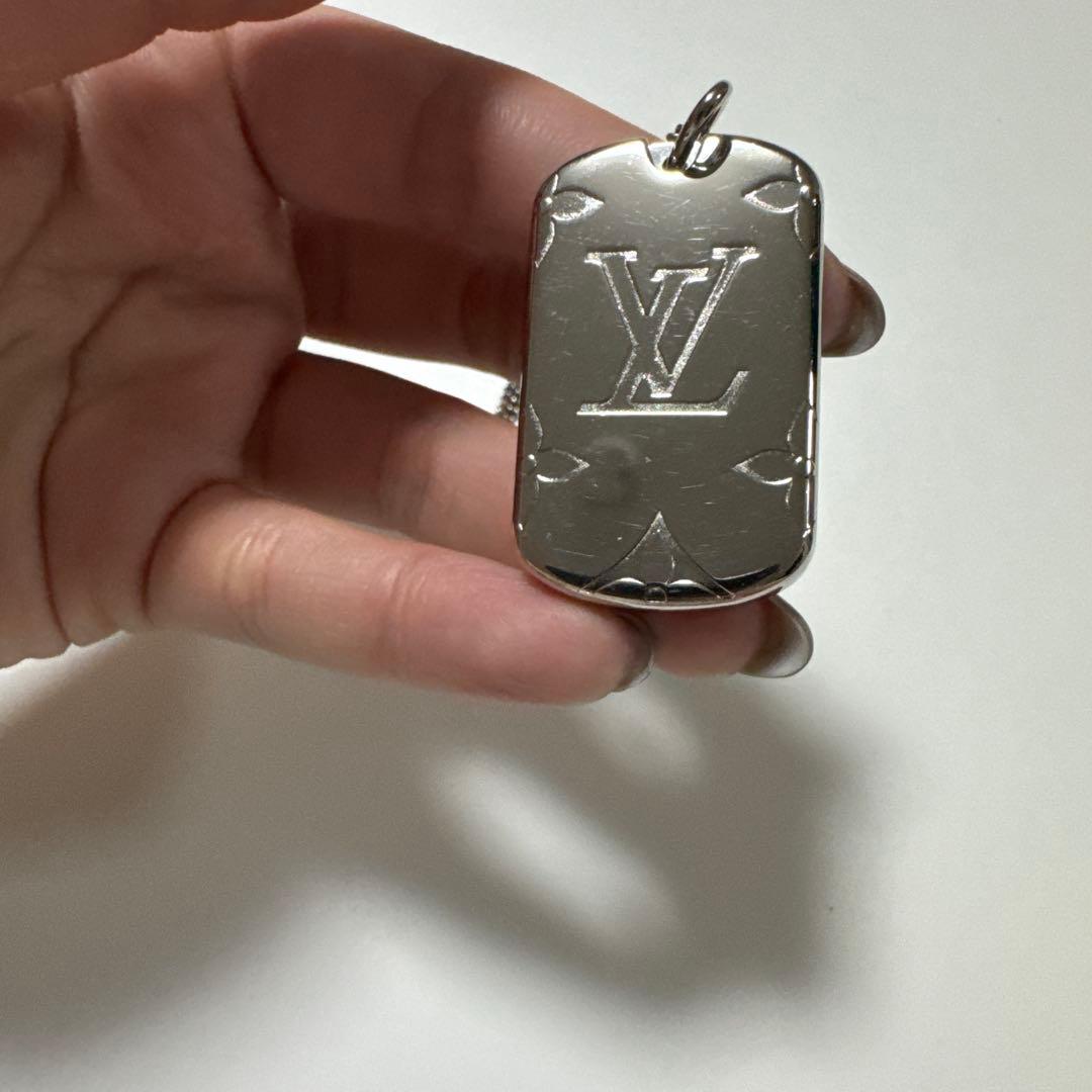 LOUIS VUITTONネックレス