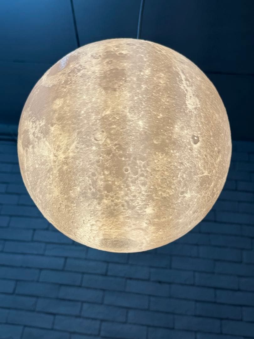 ⭐️【全国送料無料】　ペンダント　吊り下げ　ライト　月　地球　リビング　ランプ