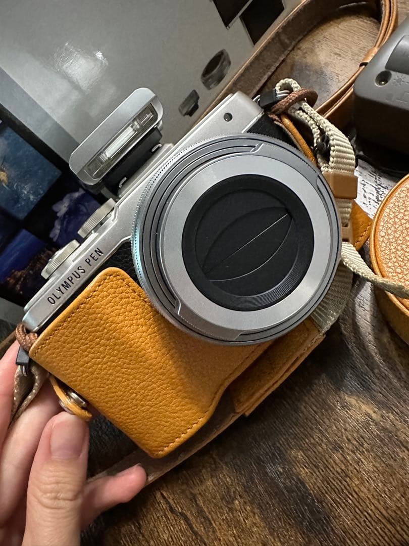 美品OLYMPUS PEN Lite E-PL7 EZレンズキット ブラック