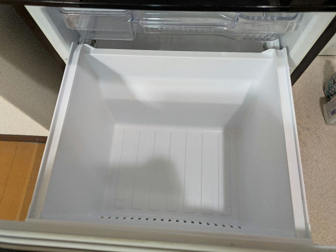 ​【格安】【動作中】三菱電機 冷蔵庫 MR-P15S-B（送料込み） 146㍑