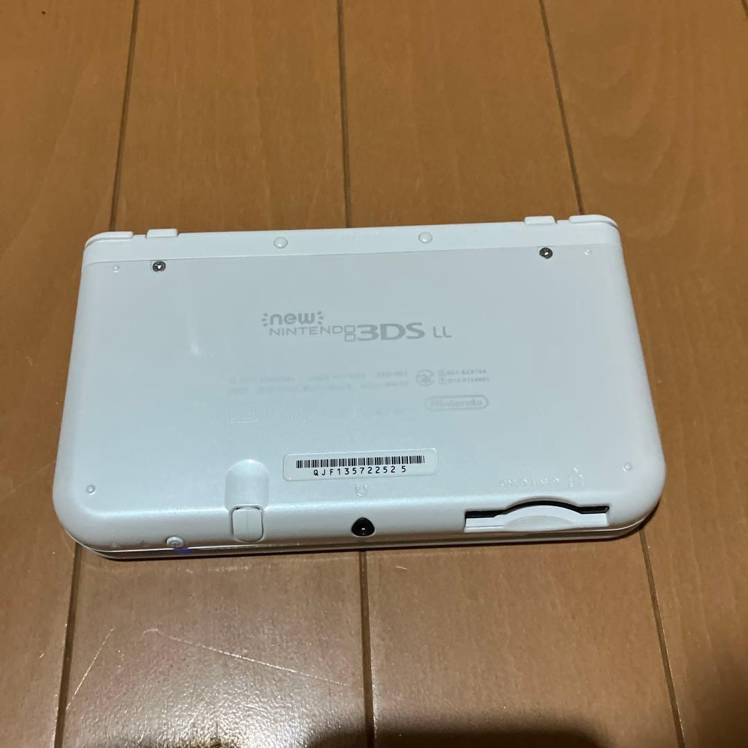 Newニンテンドー3DSLL パールホワイト