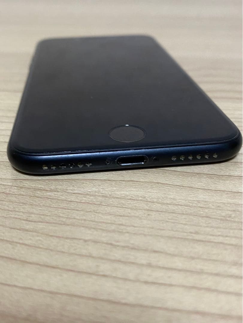 iPhoneSE第二世代　ブラック