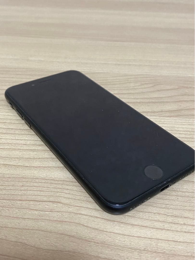 iPhoneSE第二世代　ブラック