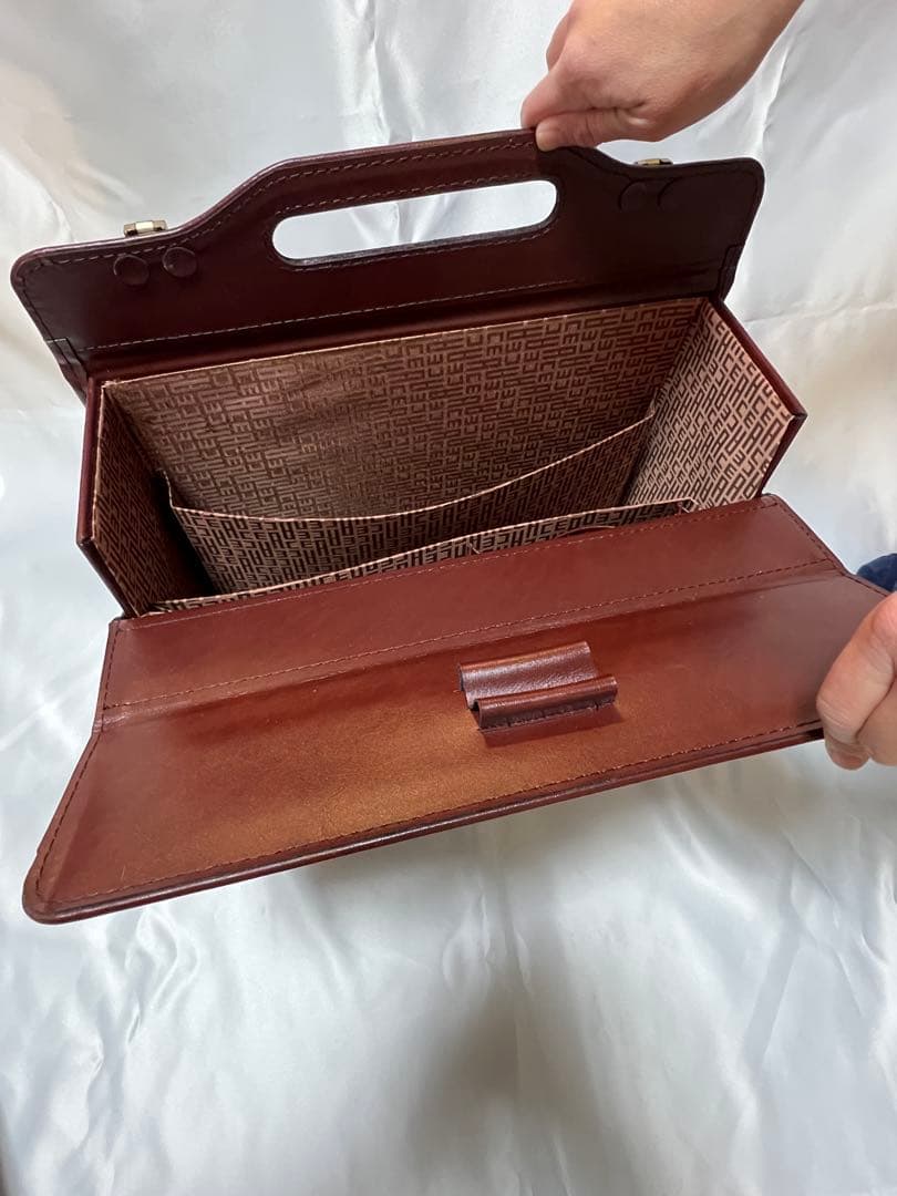 ≪ACE　フライトケース≫　売れ筋のサイズ！◇パイロットケース　Ｂ４サイズ