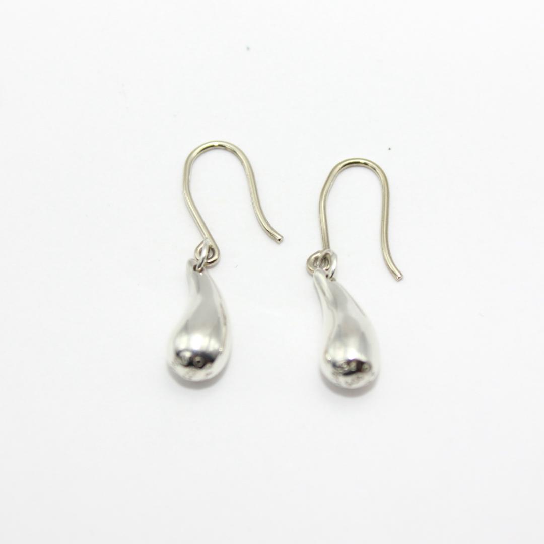 美品 Tiffany&Co. ティファニー ティアドロップ シルバー ピアス