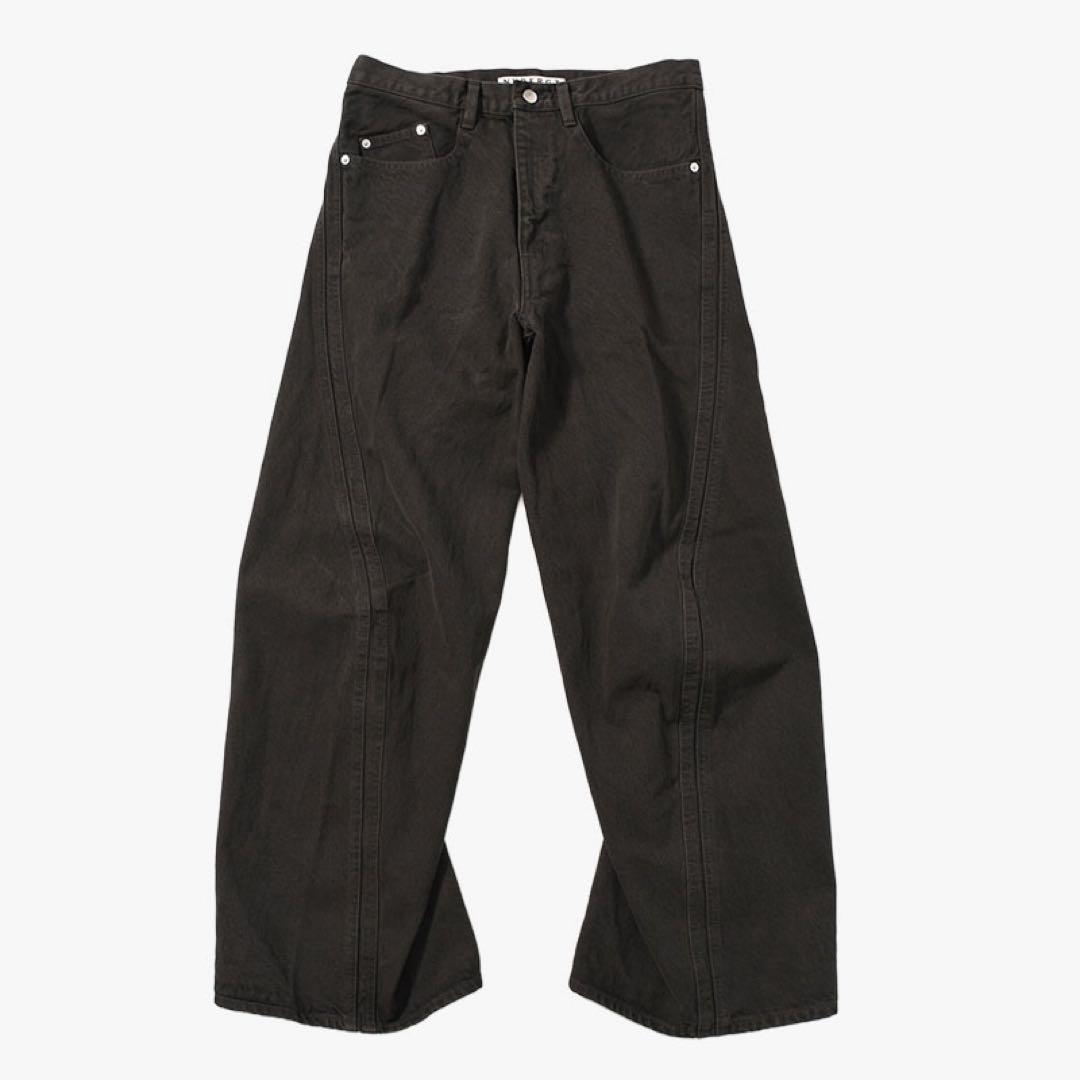 【NVRFRGT】3D TWISTED WIDE LEG JEANS