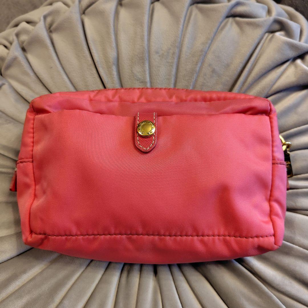 PRADA ピンク ナイロン ポーチ