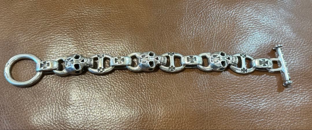 A&G社　スカルブレスレットwithクロスリンク