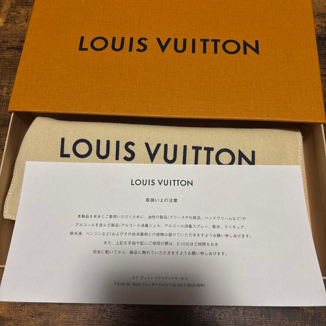 B*k様 LOUIS VUITTON モノグラムシャドウ　ホリゾンタル　長財布