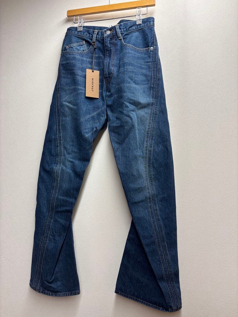 う*み様 新品NVRFRGT3D Twisted Leg Jeans