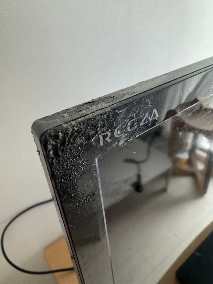 【中古品・キズあり】REGZAテレビ　32型