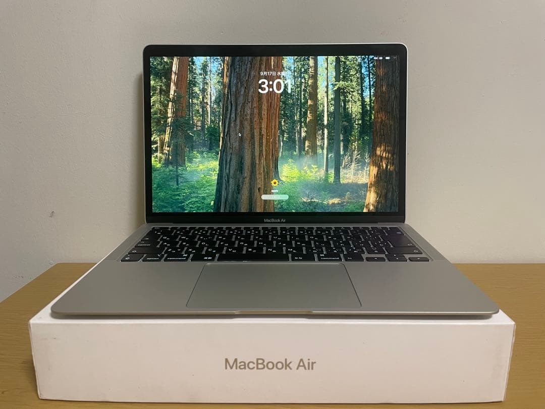 美品 MacBook Air 2020 バッテリー97%