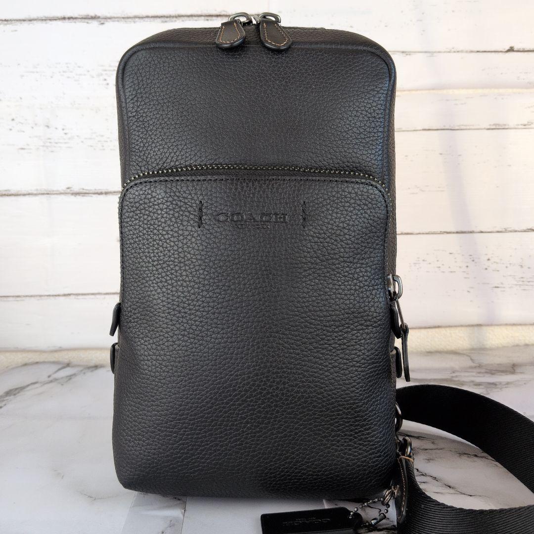 【未使用級】コーチ☆現行　ゴッサム　シボ革　斜め掛け　ボディバッグ　C5331