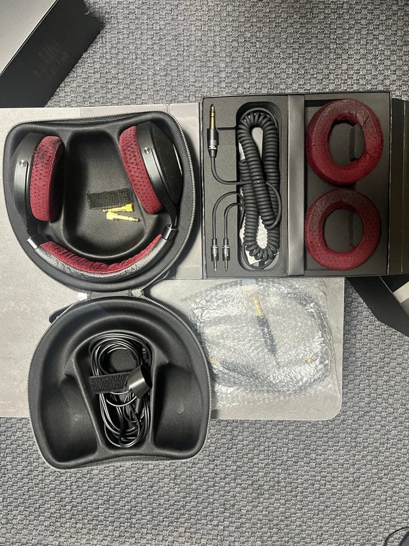 ヘッドホン Focal Clear Professional