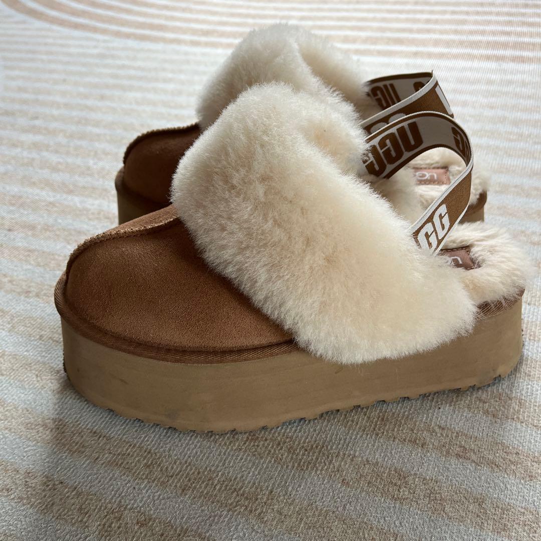 UGG ブラウン 厚底スライドサンダル
