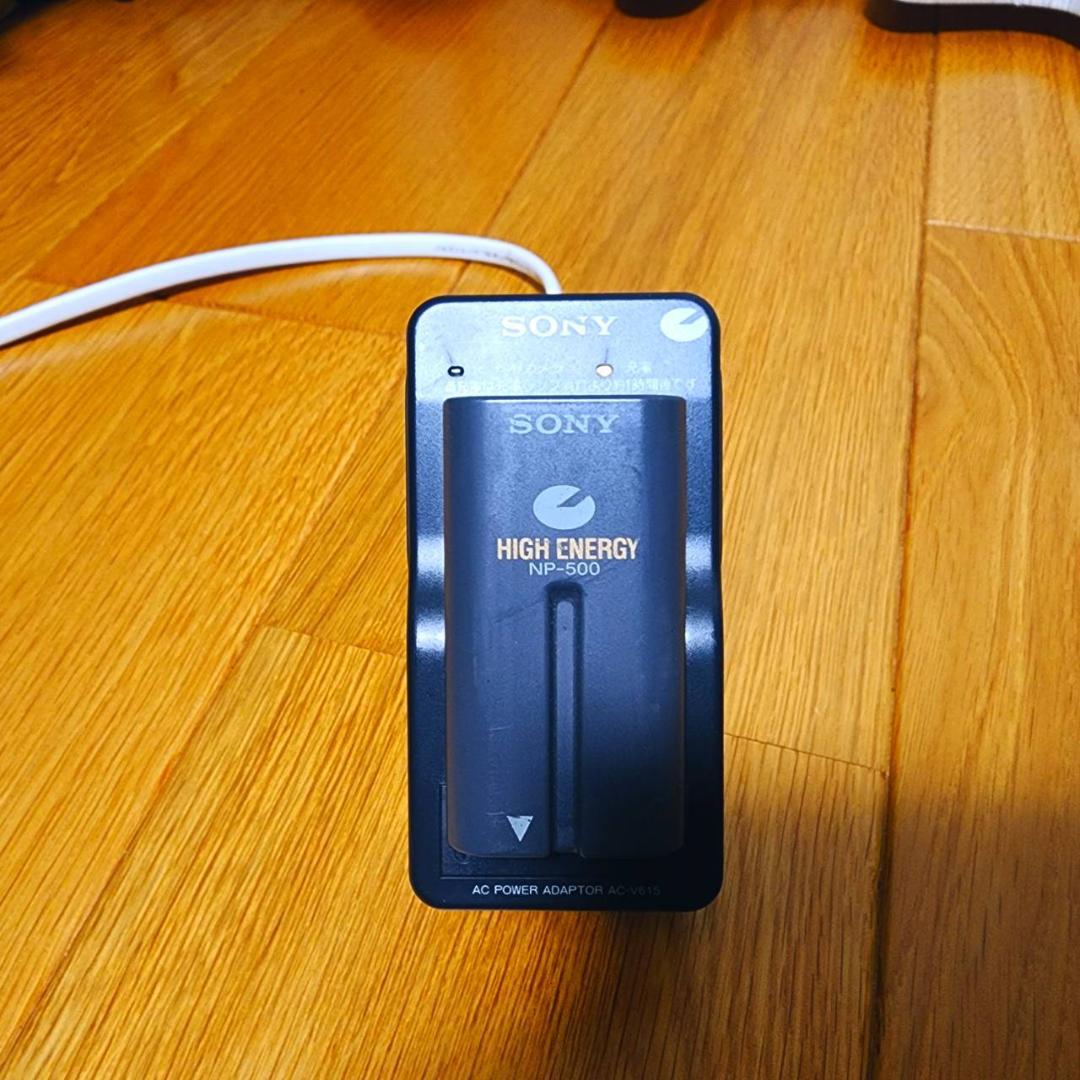 【動作確認済】 SONY Hi8 高画質 ビデオカメラ CCD-TR3 セット