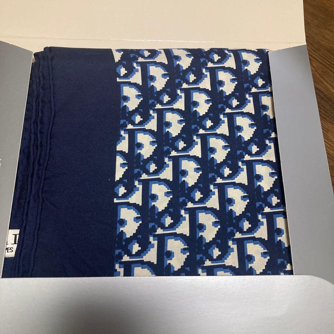 Christian Dior ディオール　ヴィンテージ　シルクスカーフ　箱付