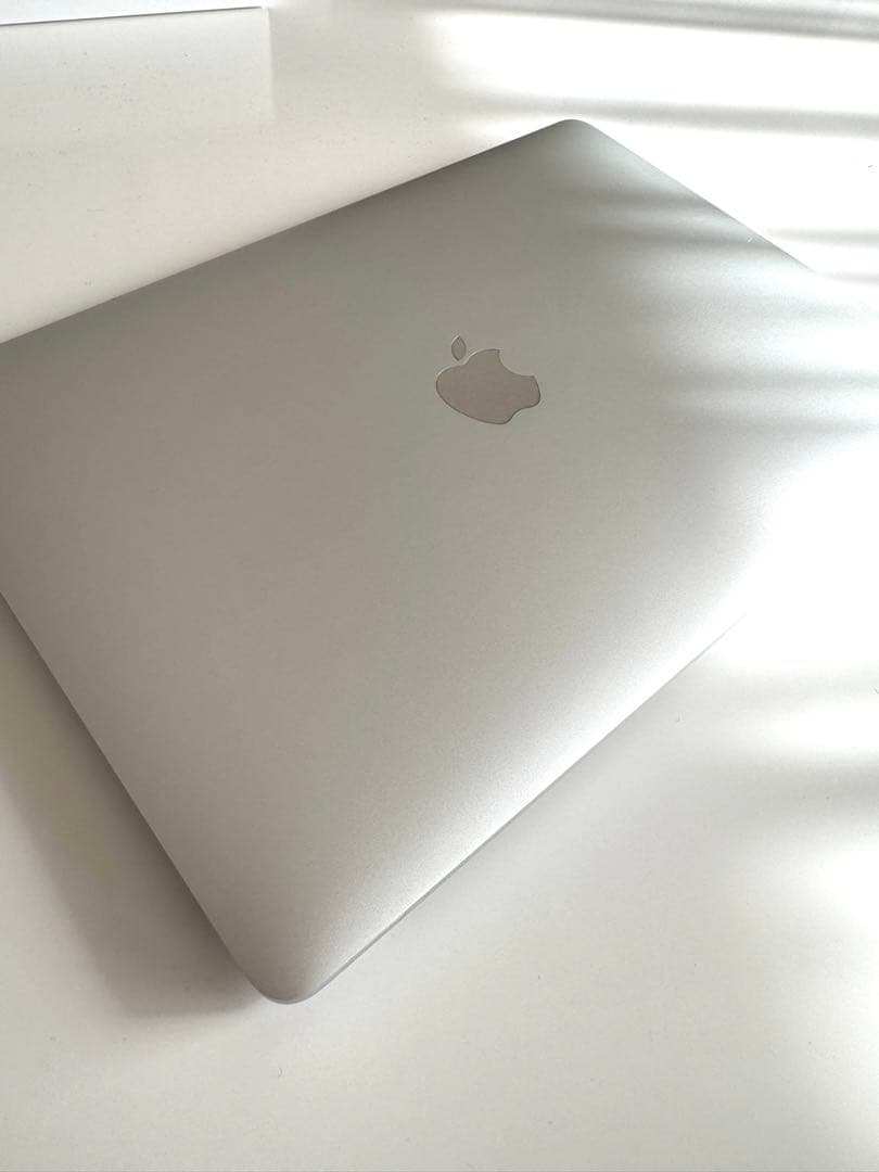 【新品同様】MacBook Air M1 USキー