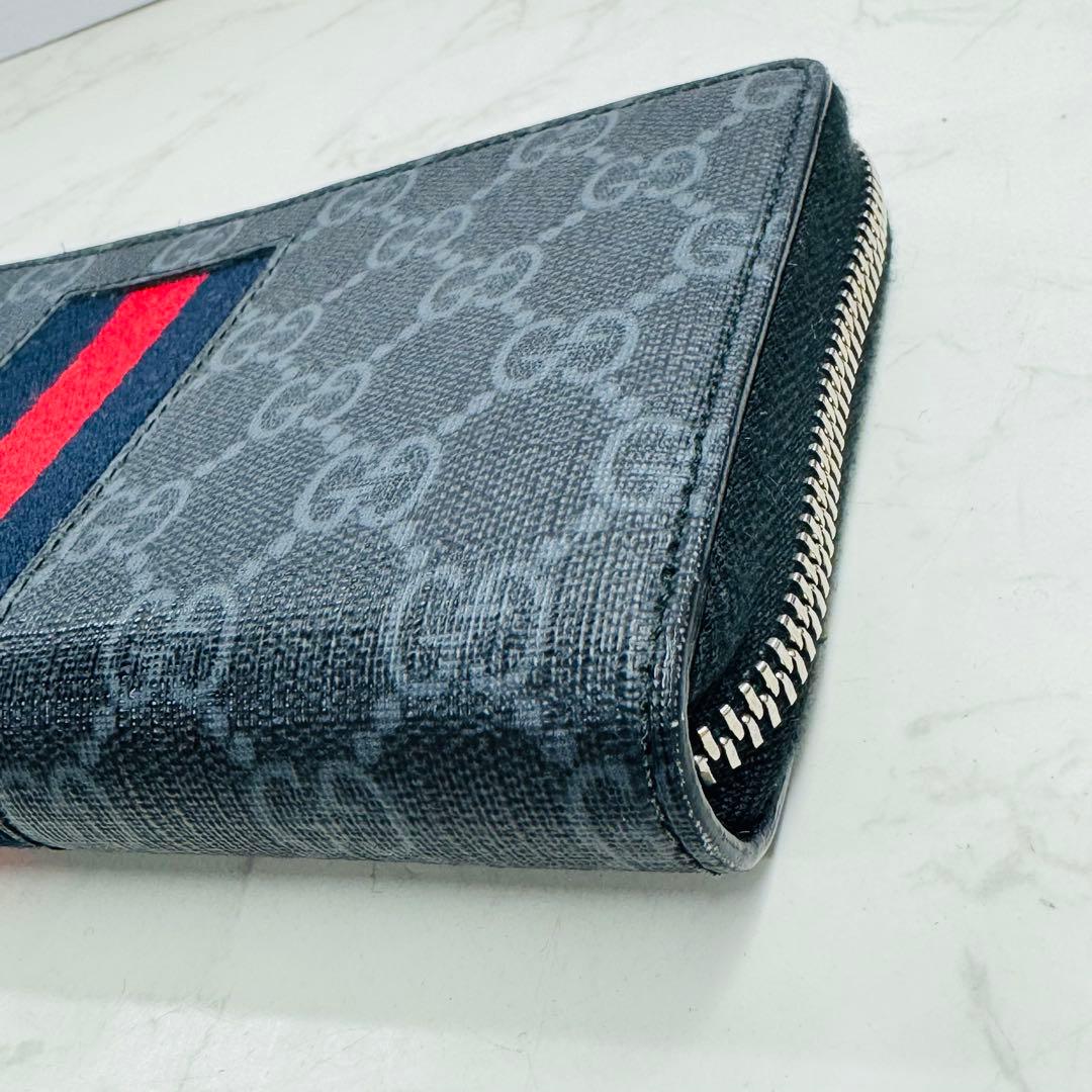 みほ　GUCCI GGスプリーム ジップアラウンドウォレット