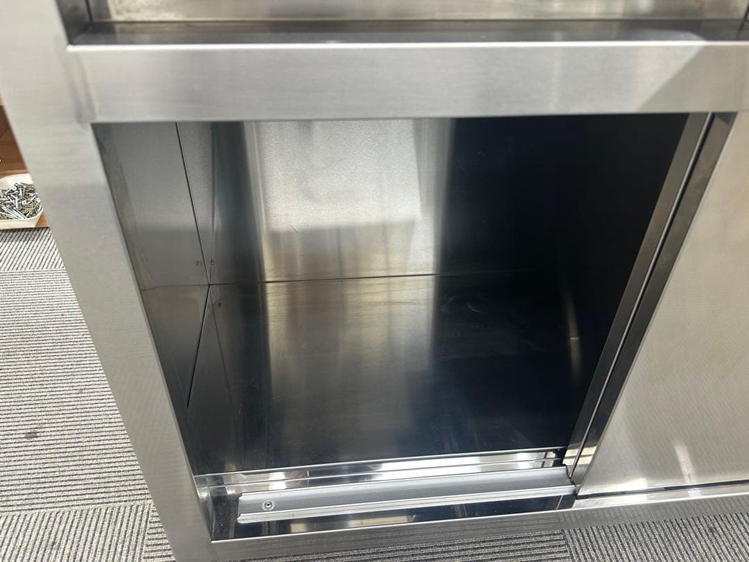 タニコー　調理台　引き戸　引き出し　幅90㎝　2年使用