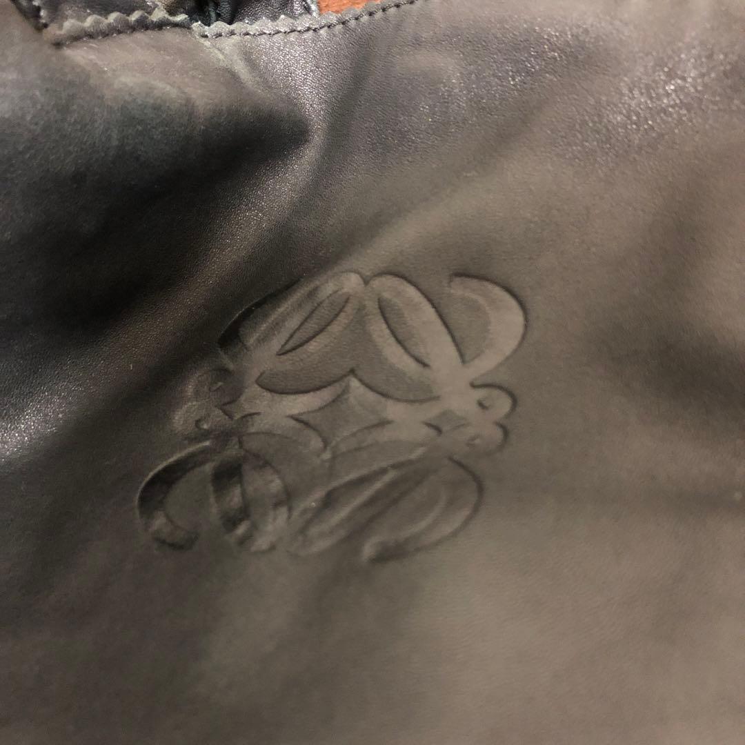 ロエベ　ナッパアイレ　黒