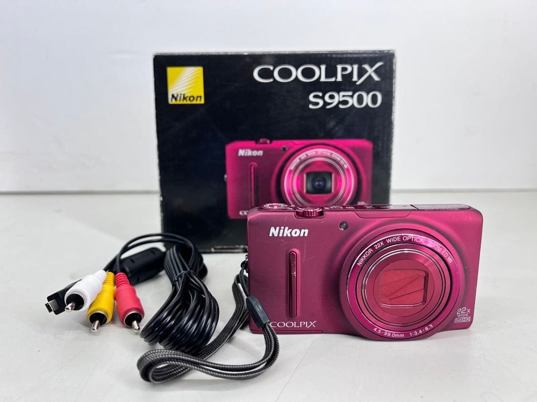 美品 COOLPIX S9500 ヴェルヴェットレッド 即日発送 デジカメ
