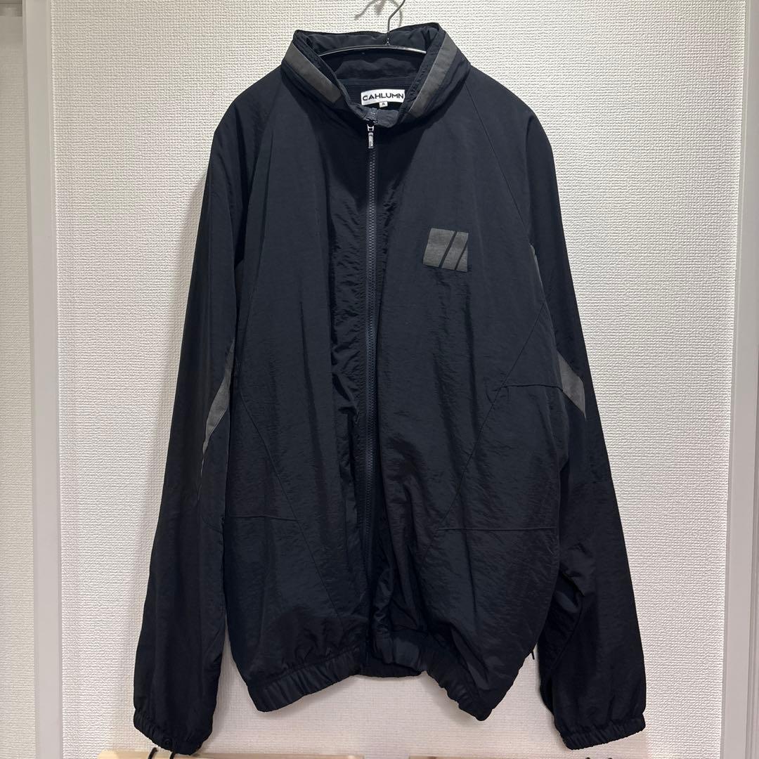 CAHLUMN recycle nylon track jacketのみ