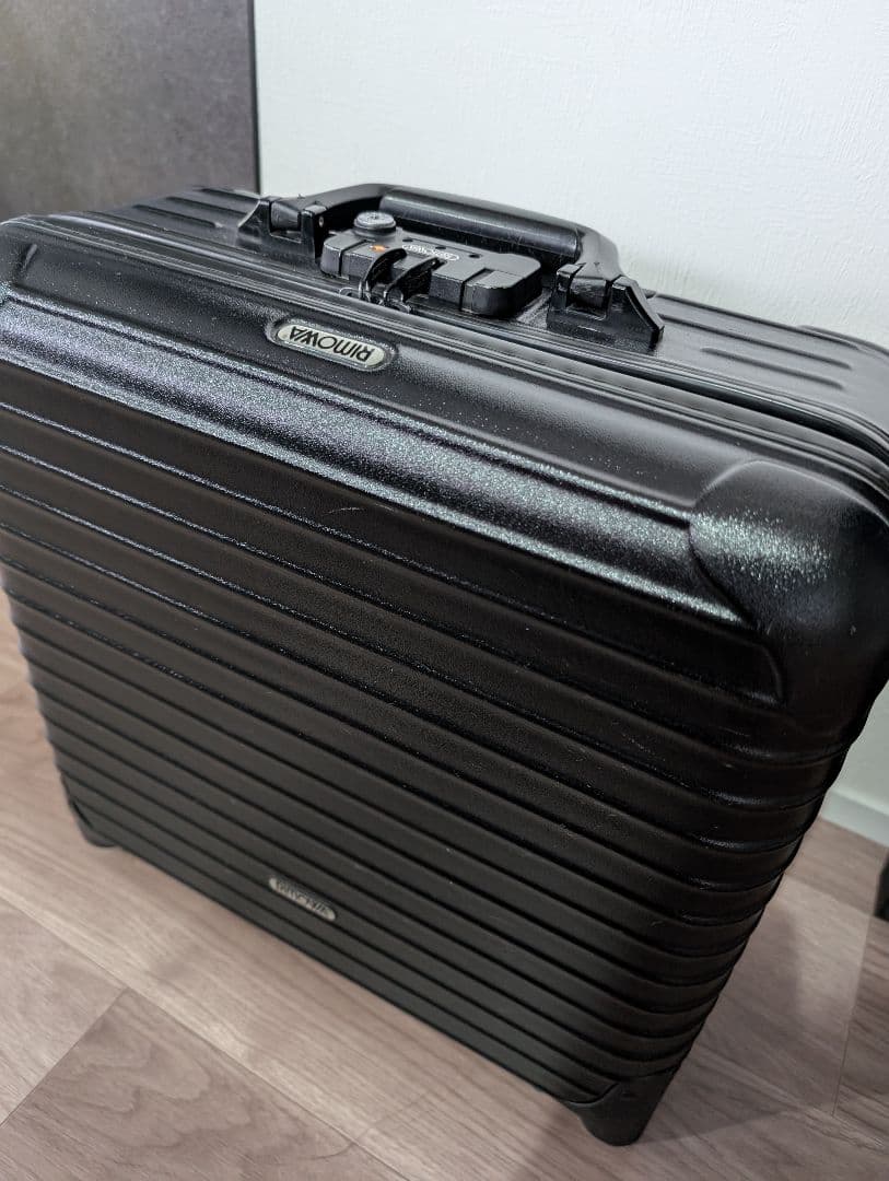 RIMOWA SALSA　ビジネストローリー