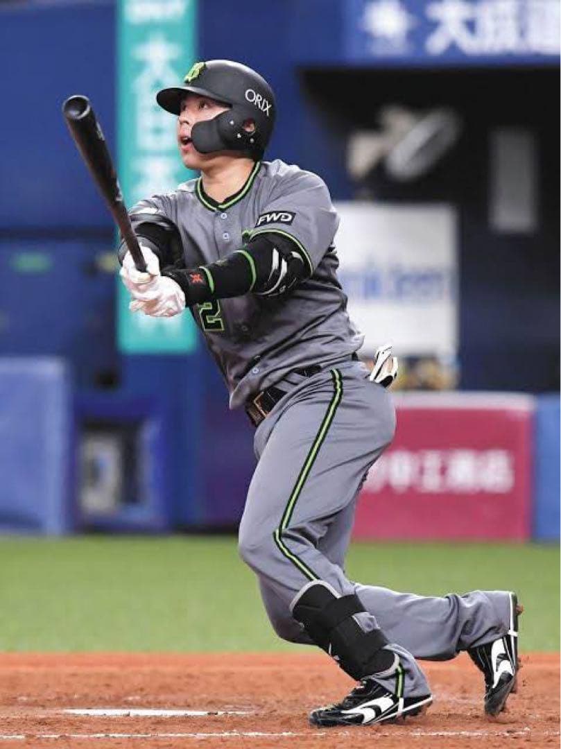 硬式用木製バット　オリックス若月実使用